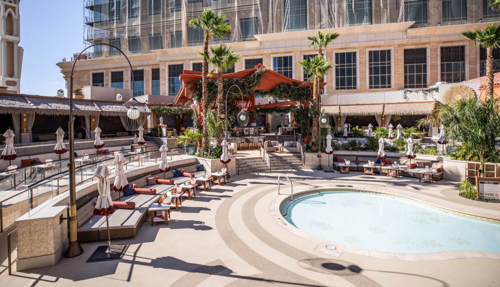 TaoBeachDayclubSelectHR_JonxPillemer-64-scaled-1